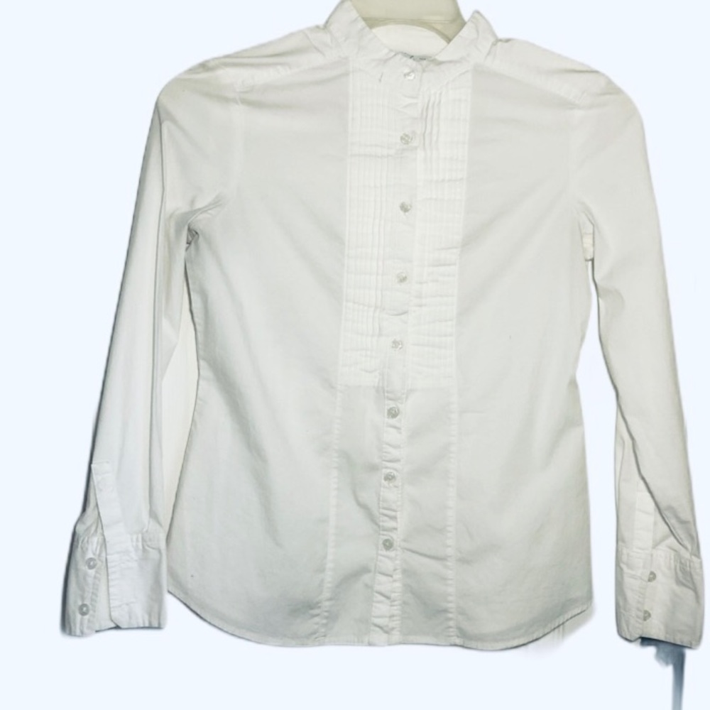 Gap white button up shirt